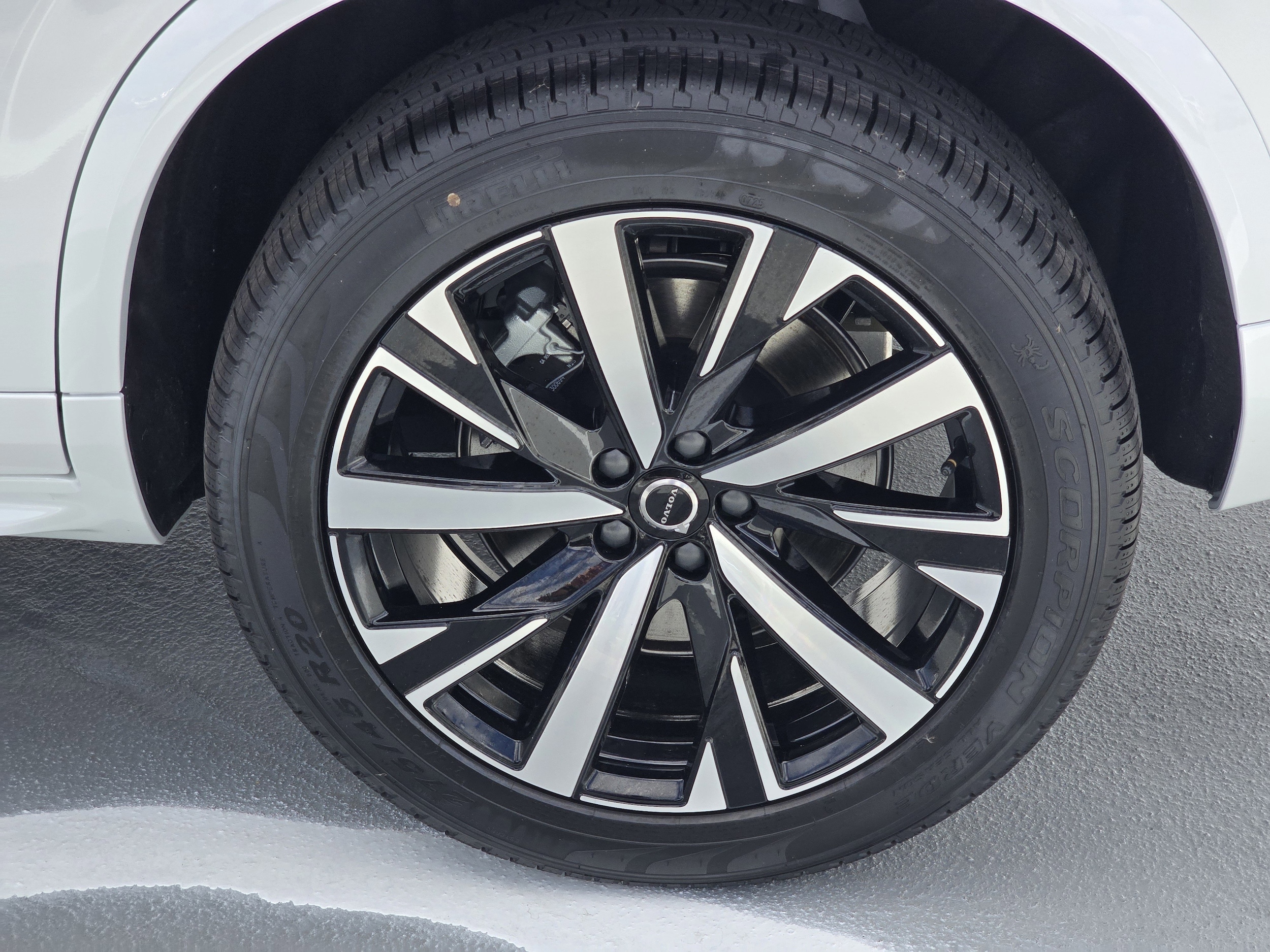2025 Volvo XC90 Core - Photo 7