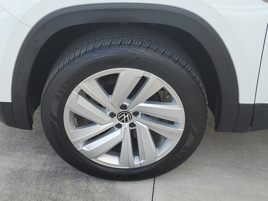 Used 2022 Volkswagen Atlas Cross Sport 2.0T SE w/Technology 2.0T SE w/Technology FWD
