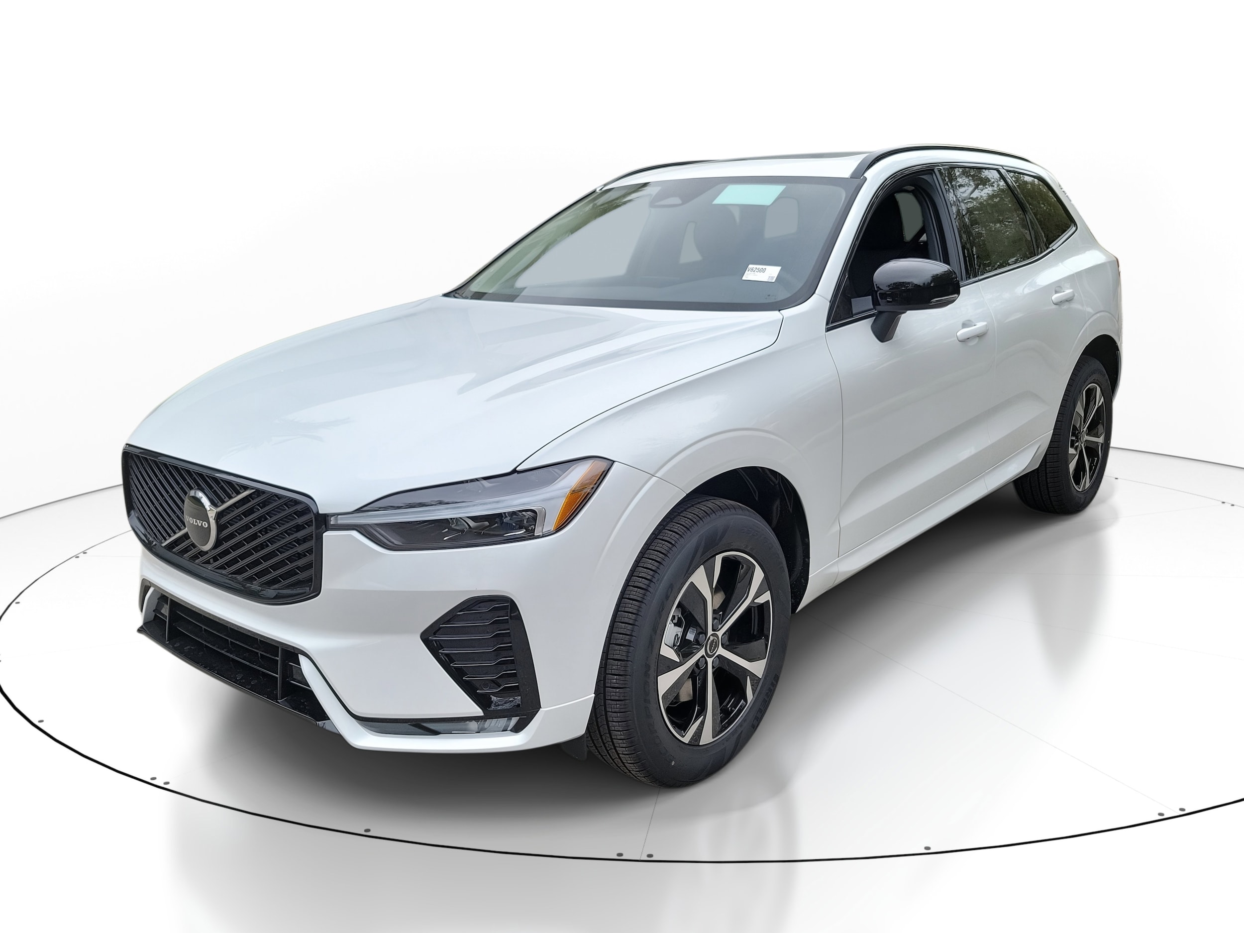 2026 Volvo XC60 B5 Core Dark AWD's photo