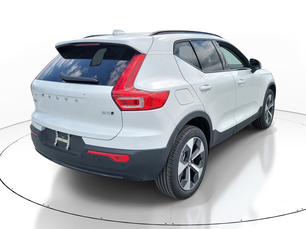 New 2026 Volvo XC40 B5 Plus SUV