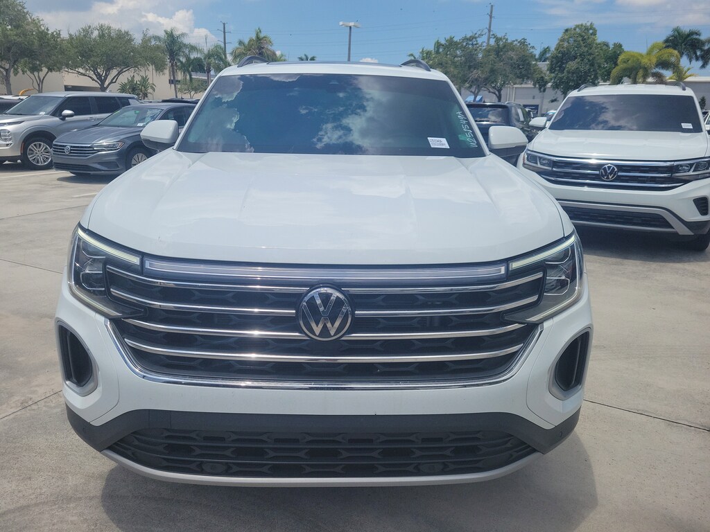 Used 2024 Volkswagen Atlas 2.0T SE w/Technology 2.0T SE w/Technology FWD