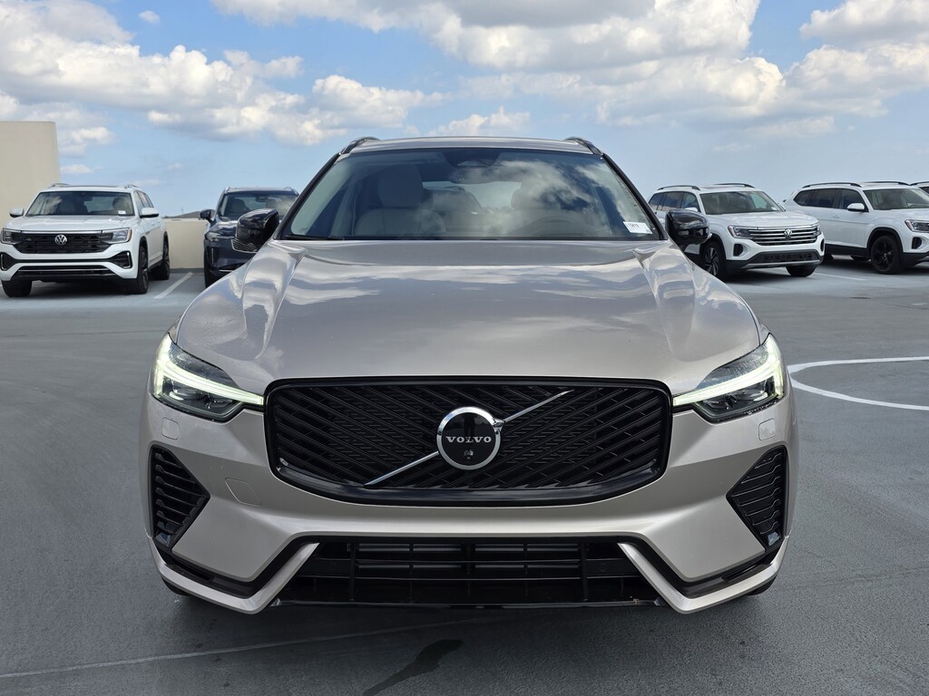 New 2026 Volvo XC60 plug-in hybrid T8 Ultra SUV