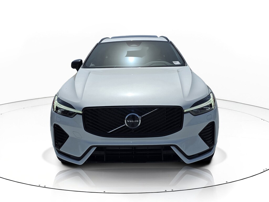 New 2026 Volvo XC60 plug-in hybrid T8 Plus SUV