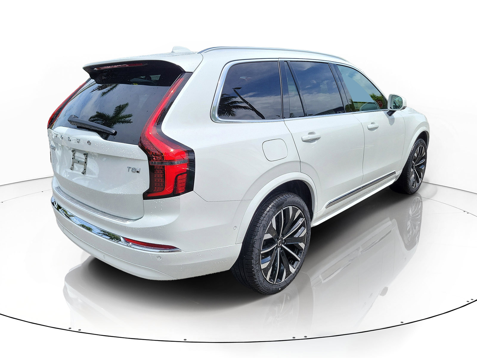 New 2026 Volvo XC90 plug-in hybrid T8 Plus 7-Seater SUV