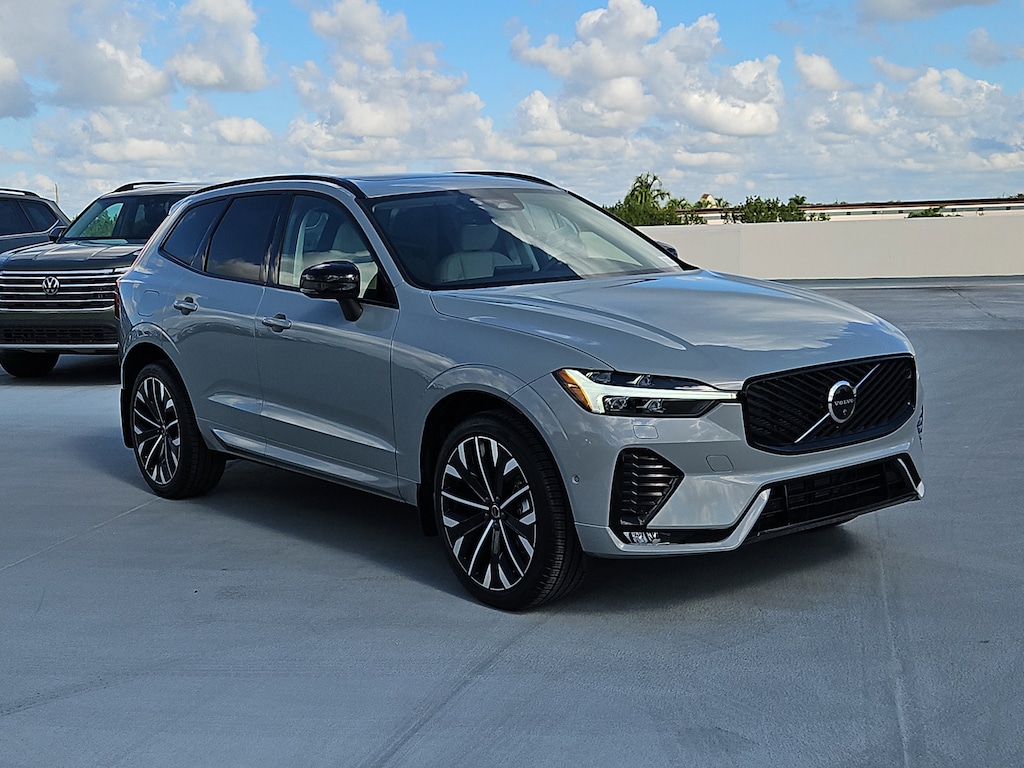 New 2026 Volvo XC60 B5 Ultra SUV