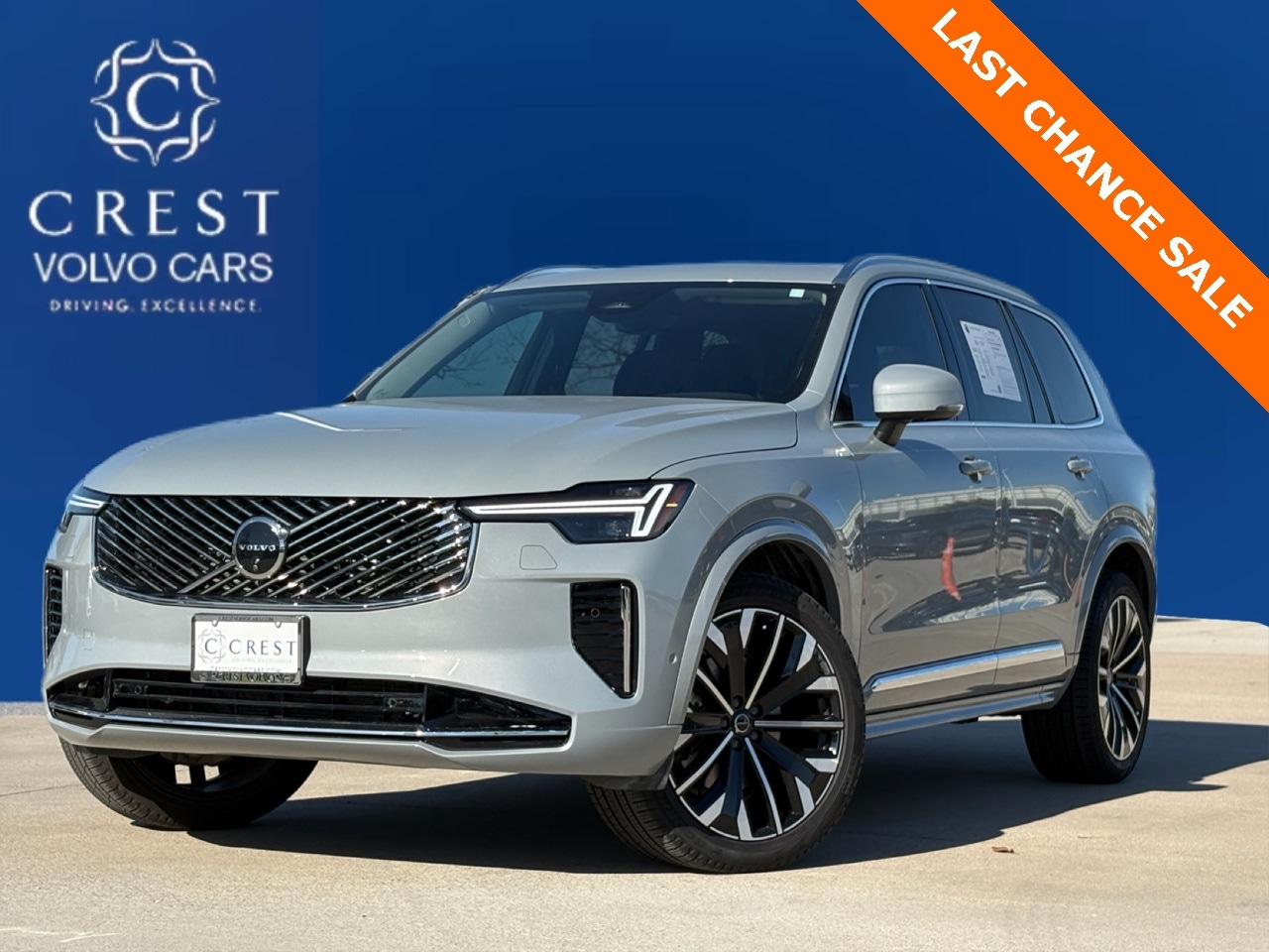 2025 Volvo XC90 Plus's photo