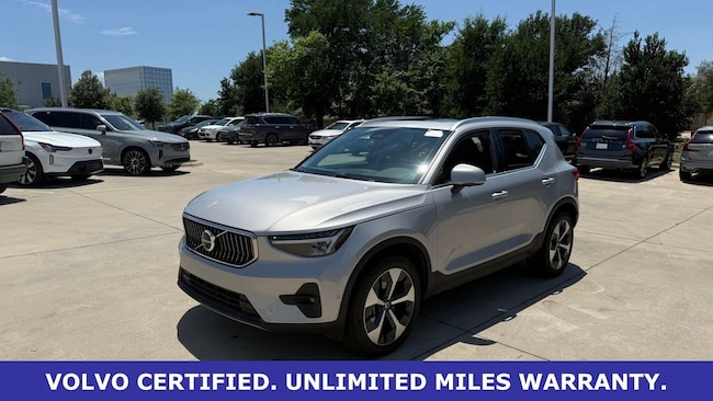 2025 Volvo XC40 B5 Plus Bright AWD's photo
