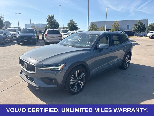 2024 Volvo V60 Cross Country B5 Plus Wagon