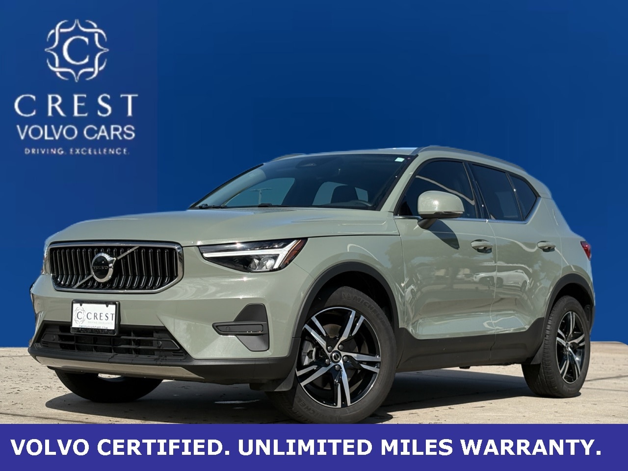 2025 Volvo XC40 B5 Core Bright Theme AWD