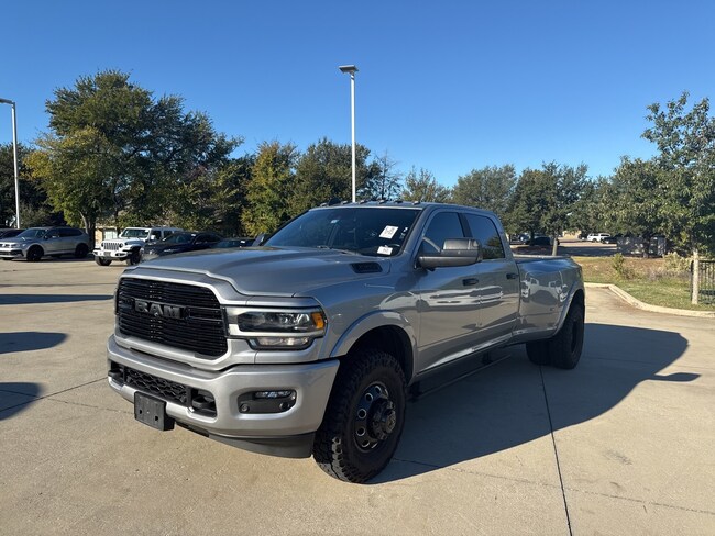 2021 Ram 3500 Laramie Crew CAB 4X4 Night Edition Truck 2021 Ram 3500 Laramie Crew CAB 4X4 Night Edition Truck