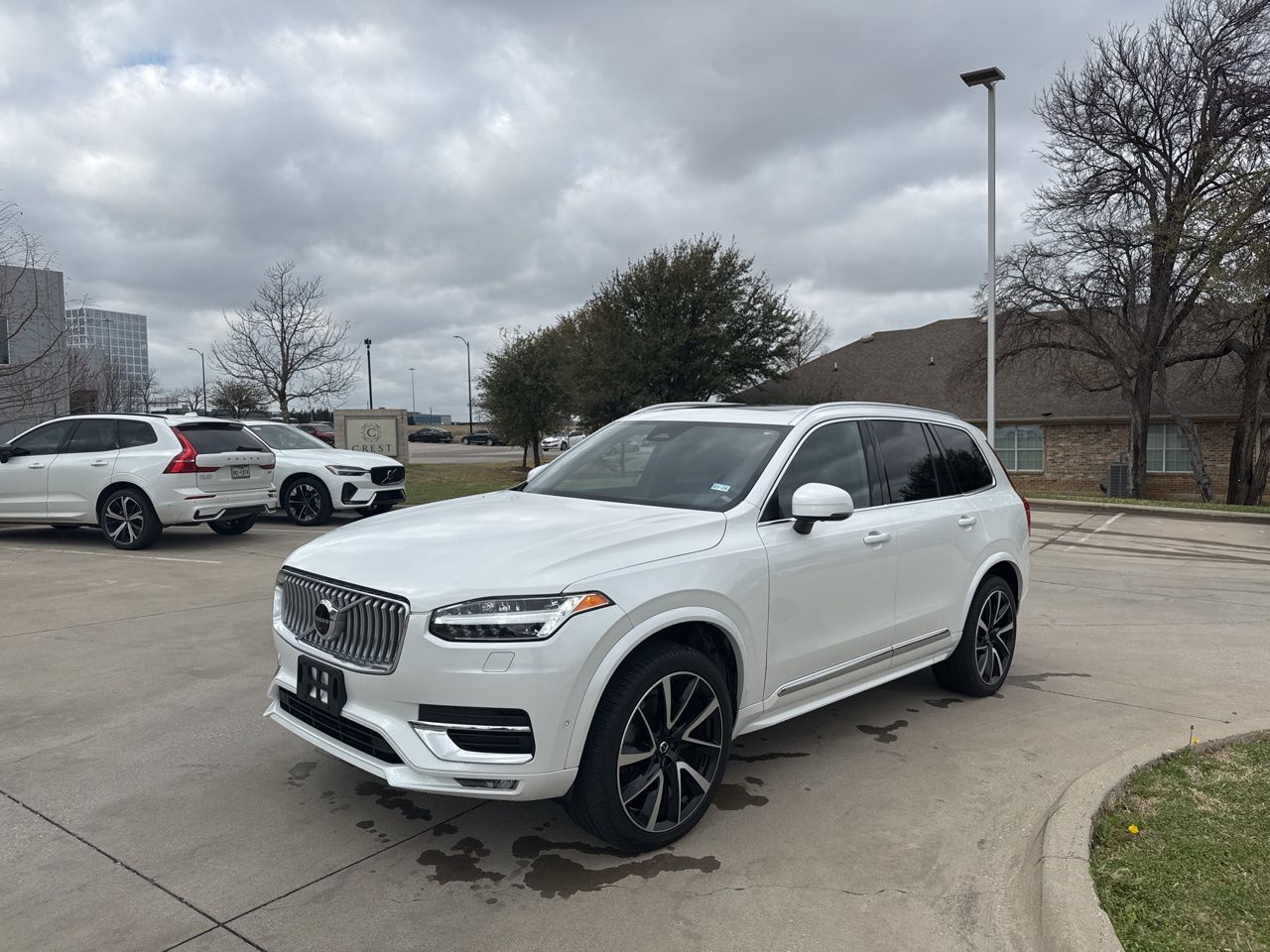 2023 Volvo XC90 B6 Plus Bright Theme 7-Passenger AWD