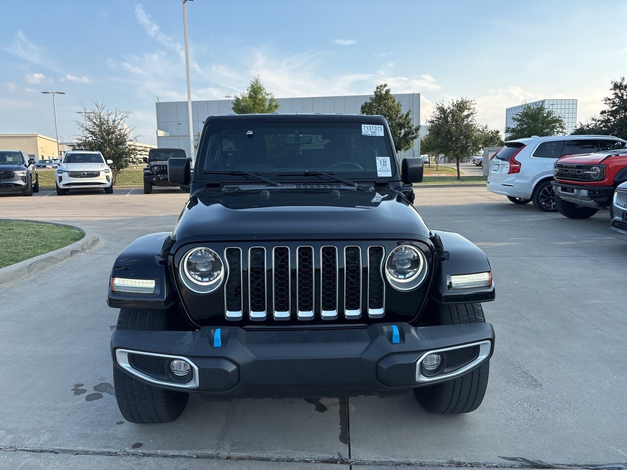 2023 Jeep Wrangler Sahara 4xe photo 2
