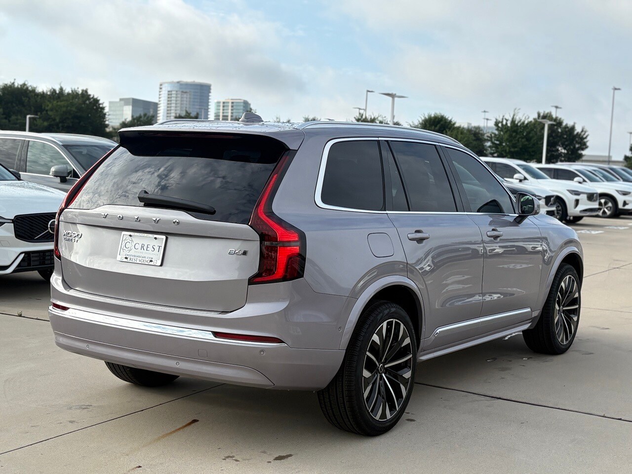 2026 Volvo XC90 Plus photo 3