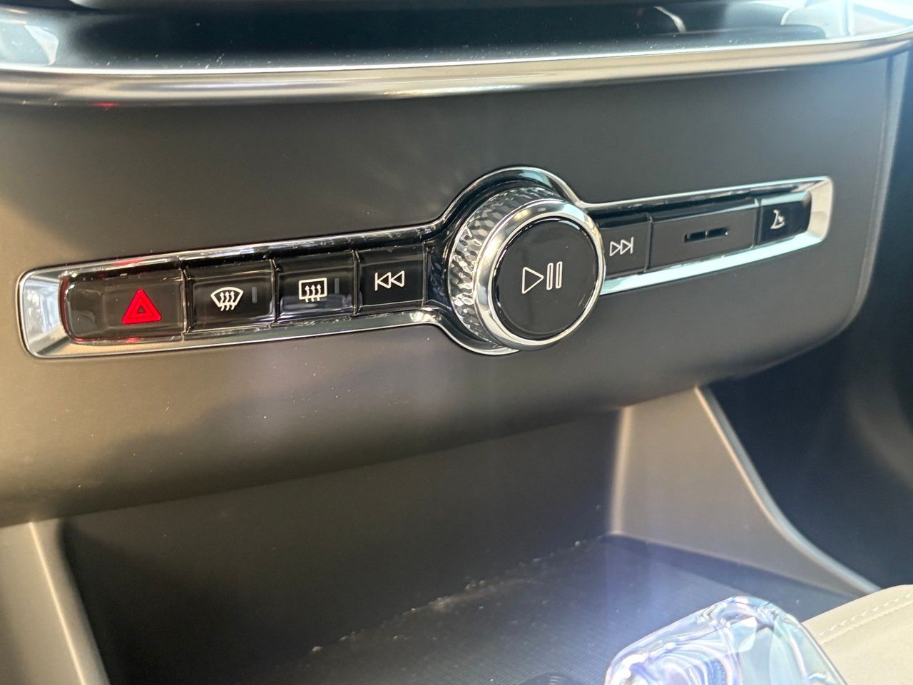 2026 Volvo XC90 Plus - Photo 15