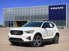 2026 Volvo XC40