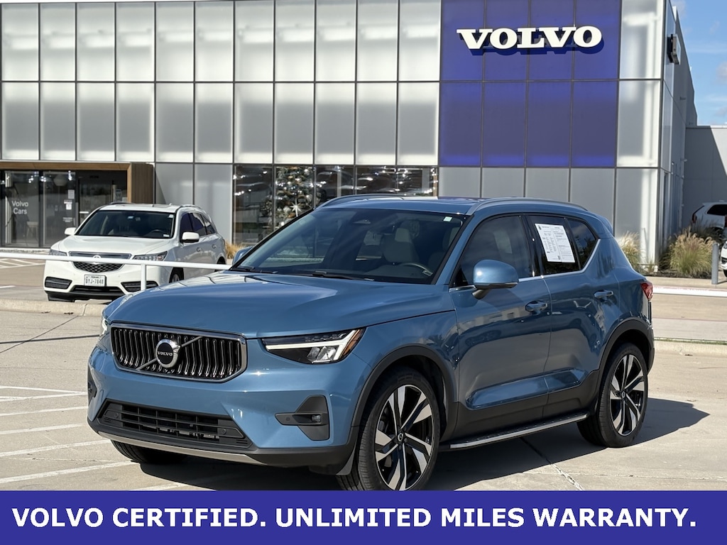 Certified 2023 Volvo XC40 Plus Bright Theme SUV