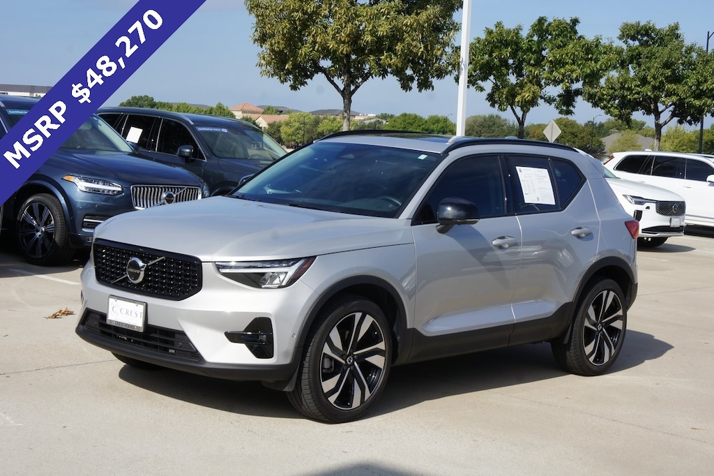 Certified 2025 Volvo XC40 B5 Plus Dark Theme SUV