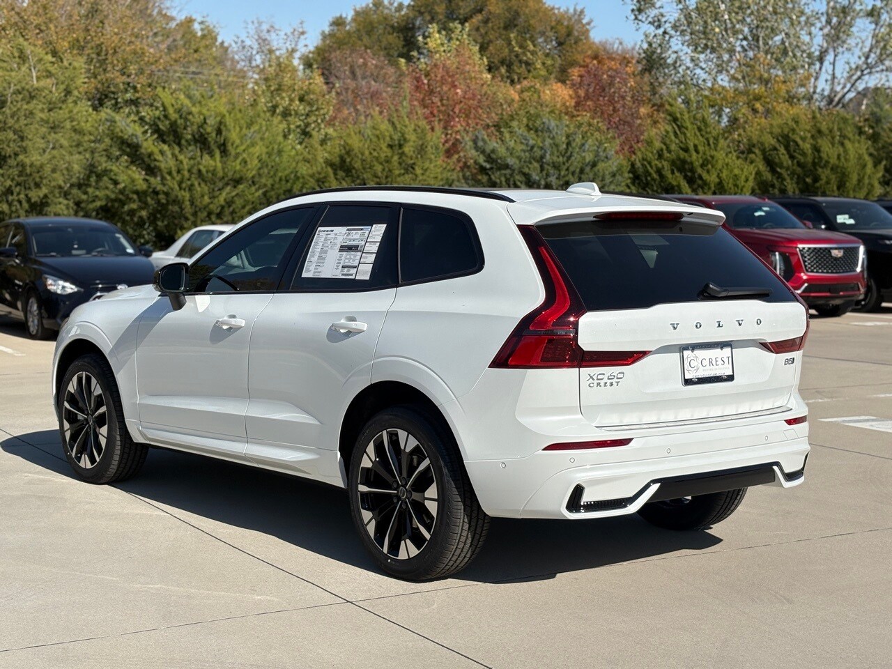 2026 Volvo XC60 B5 Plus photo 4