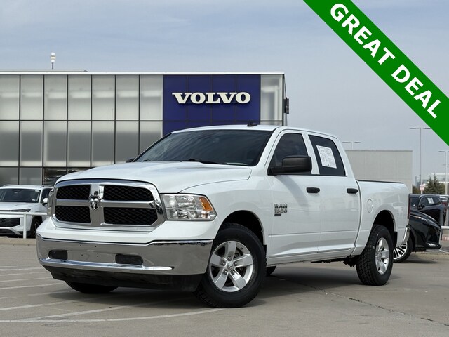2023 Ram 1500 Classic SLT Truck