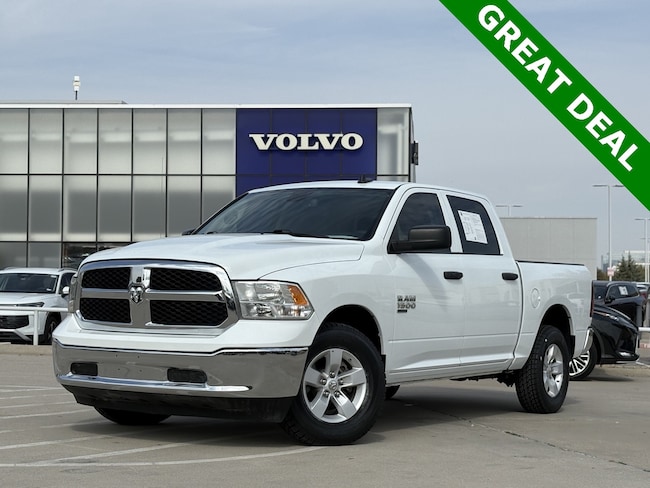 2023 Ram 1500 Classic SLT Truck
