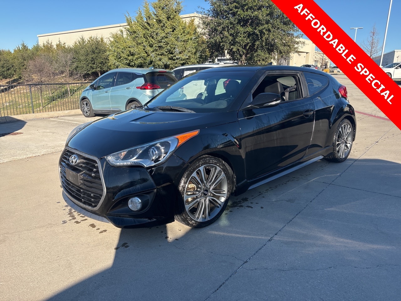 2016 Hyundai Veloster's photo