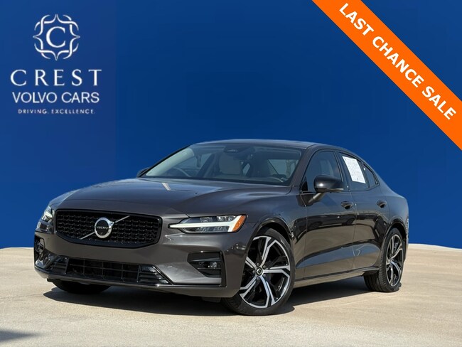 2023 Volvo S60 B5 Plus Dark Theme Sedan