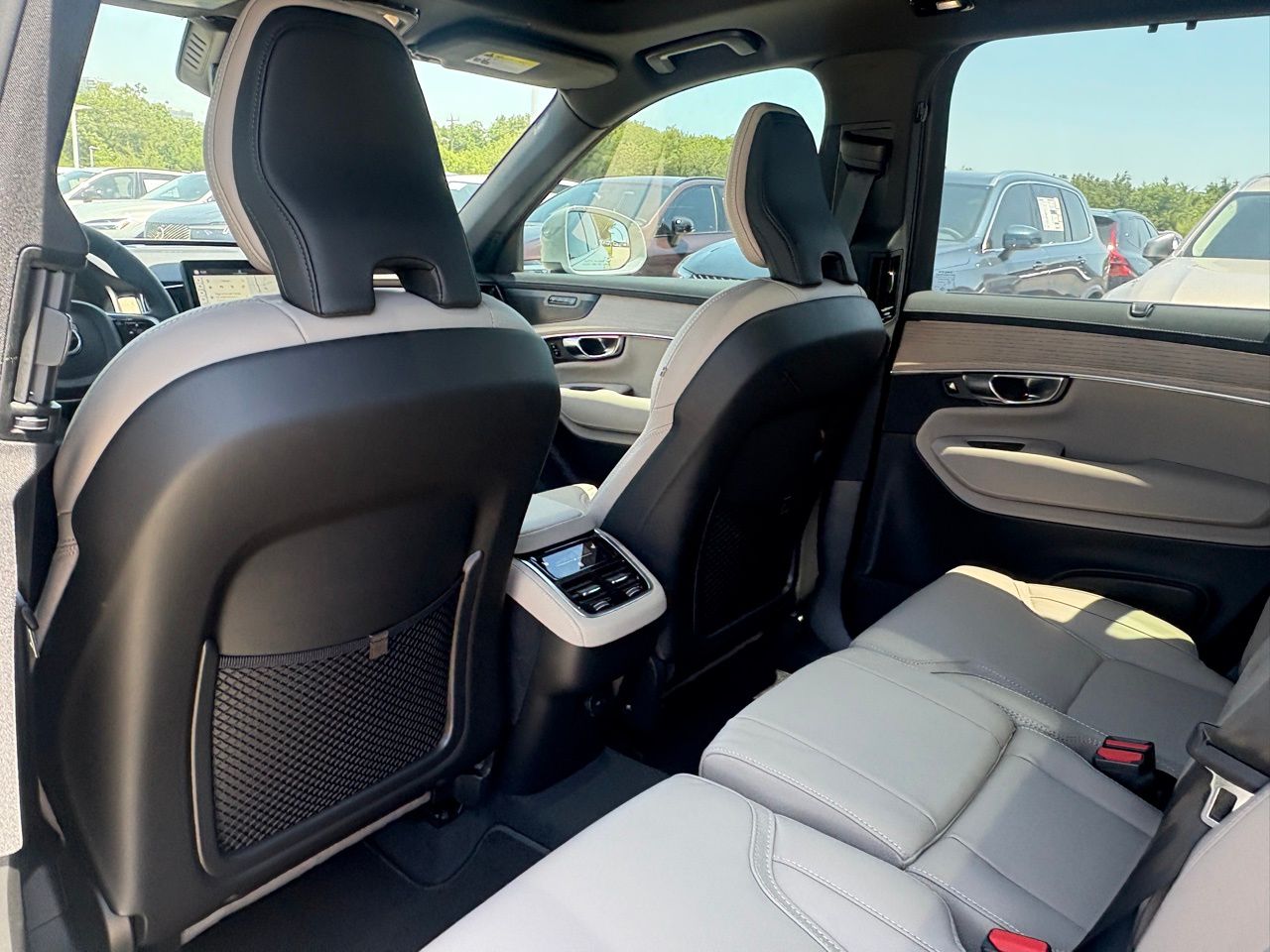 2026 Volvo XC90 Ultra - Photo 22