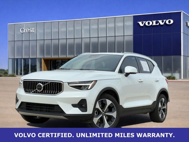 2025 Volvo XC40 B5 Plus Bright Theme SUV