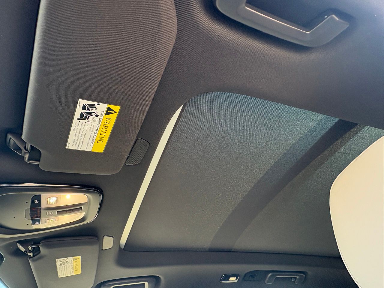 2026 Volvo XC90 Plus - Photo 21