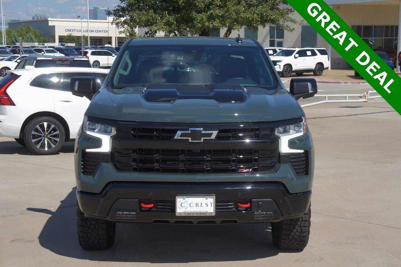 2025 Chevrolet Silverado 1500 LT Trail Boss photo 3