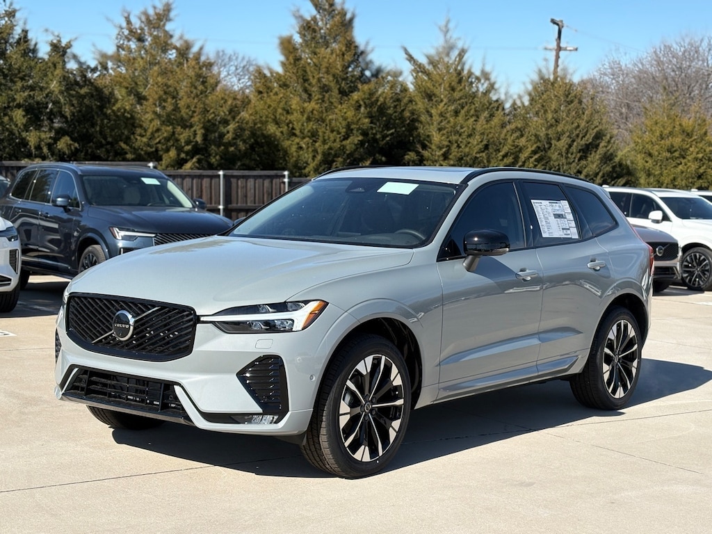 New 2026 Volvo XC60 B5 Plus SUV