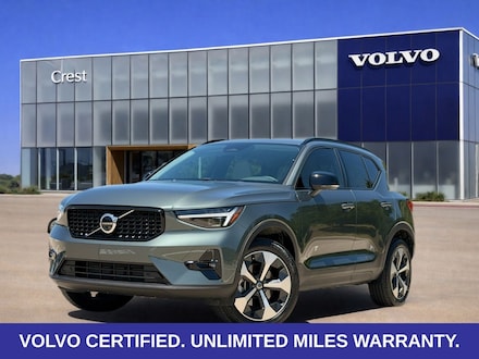 2026 Volvo XC40 B5 Plus SUV