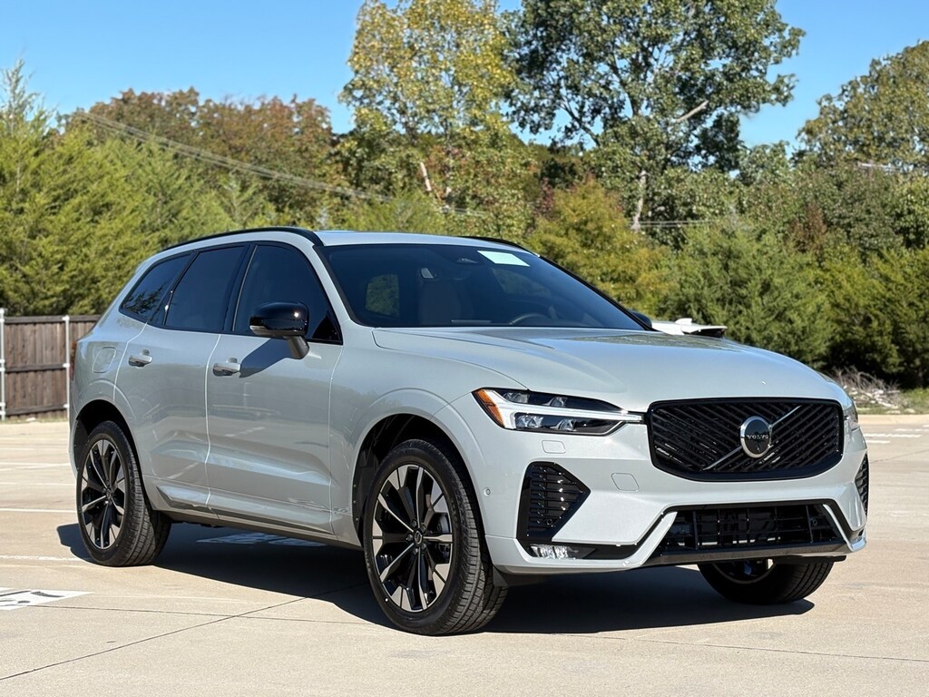 New 2026 Volvo XC60 B5 Plus SUV