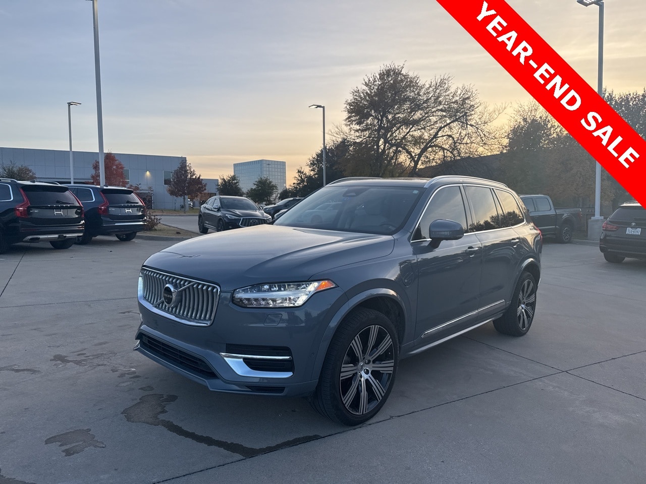 2023 Volvo XC90 Plus's photo