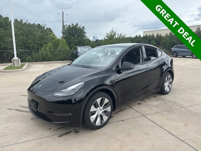 2023 Tesla Model Y Long Range Dual Motor All-Wheel Drive's photo