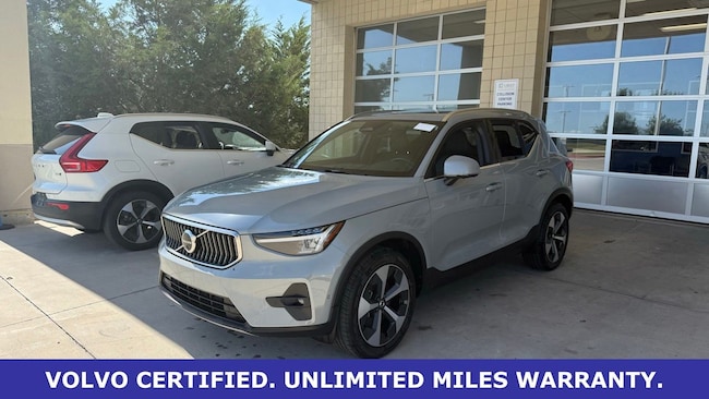 2025 Volvo XC40 B5 Plus Bright AWD's photo