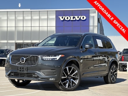 2021 Volvo XC90 T6 Momentum 6-Seat SUV