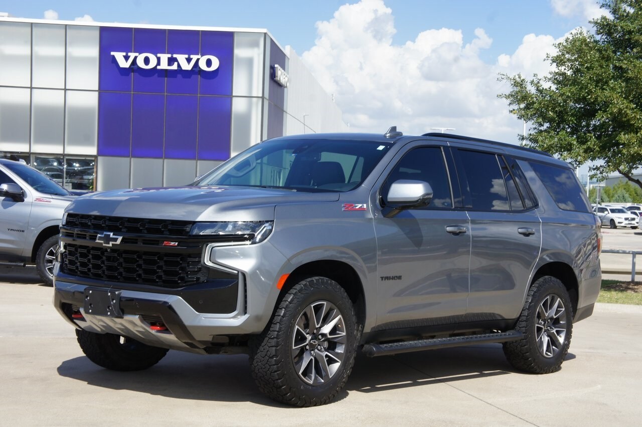 2021 Chevrolet Tahoe Z71 photo 2