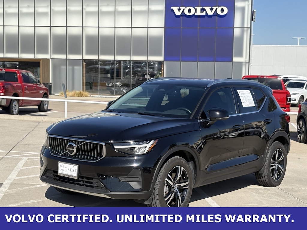 Certified 2025 Volvo XC40 B5 AWD SUV