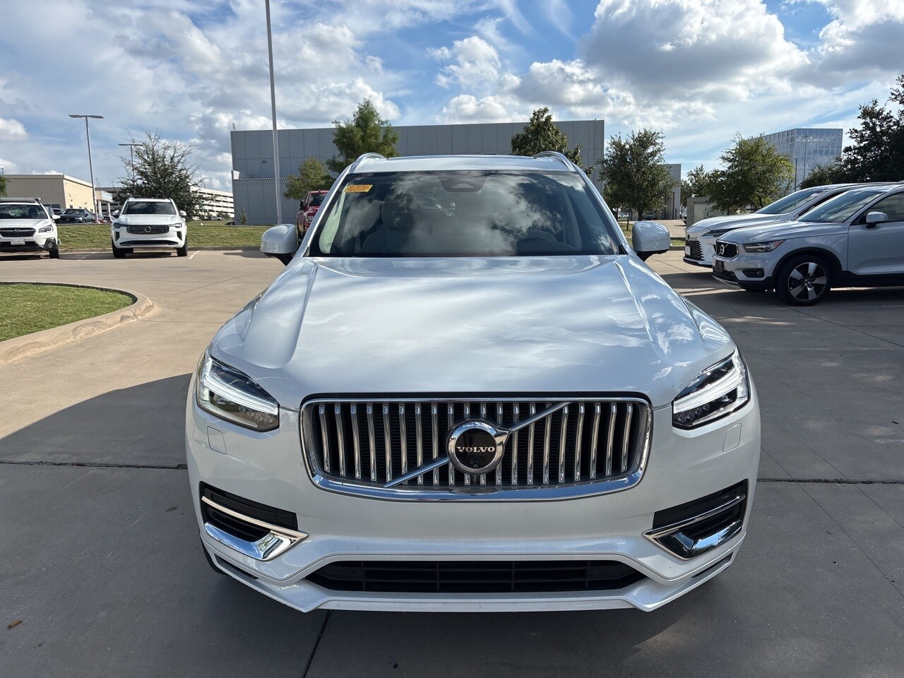 2024 Volvo XC90 Recharge T8 Plus photo 2