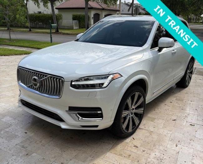 2024 Volvo XC90 Recharge Plug-In Hybrid T8 Plus Bright Theme 7 Passenger SUV