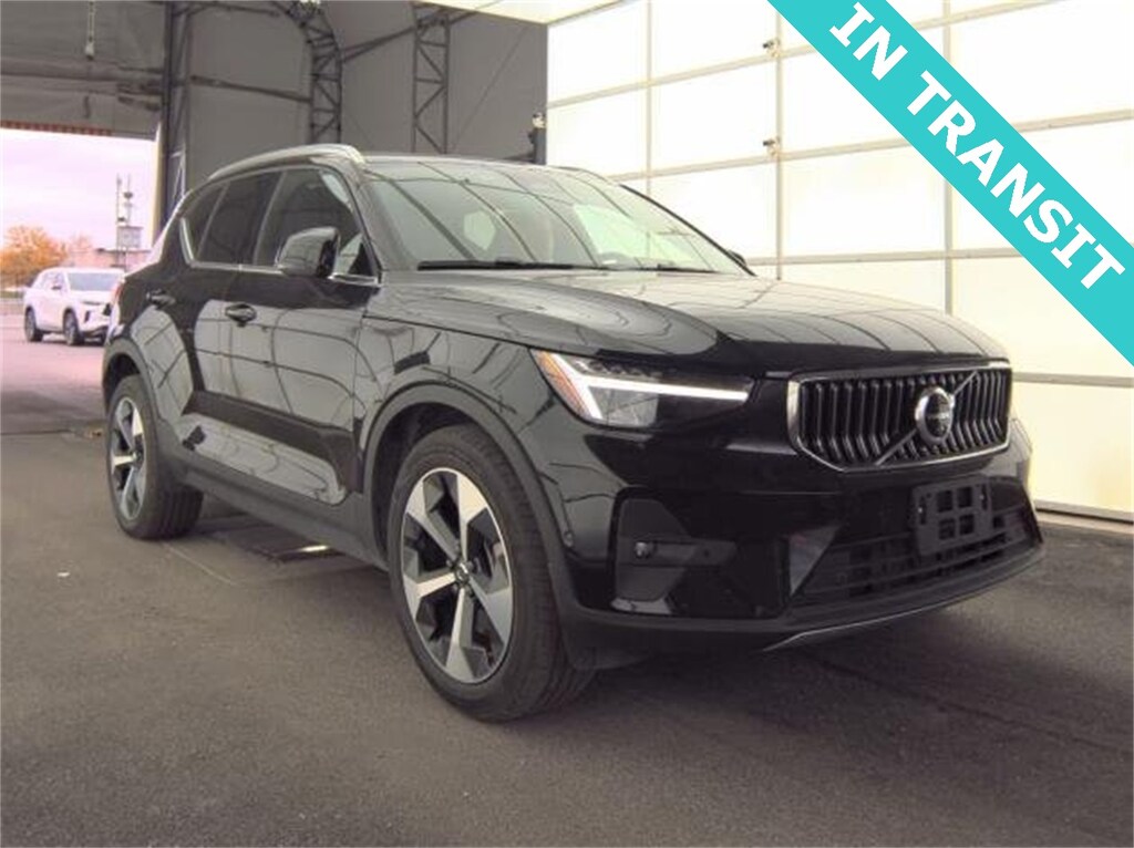 Used 2025 Volvo XC40 B5 Plus Bright Theme SUV