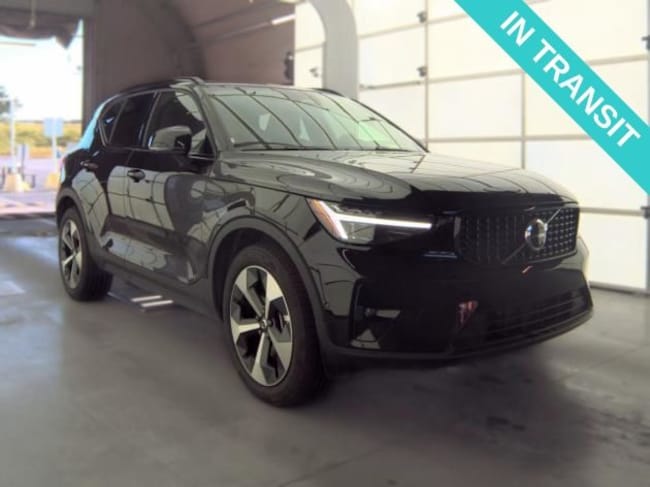 2026 Volvo XC40 B5 Plus SUV