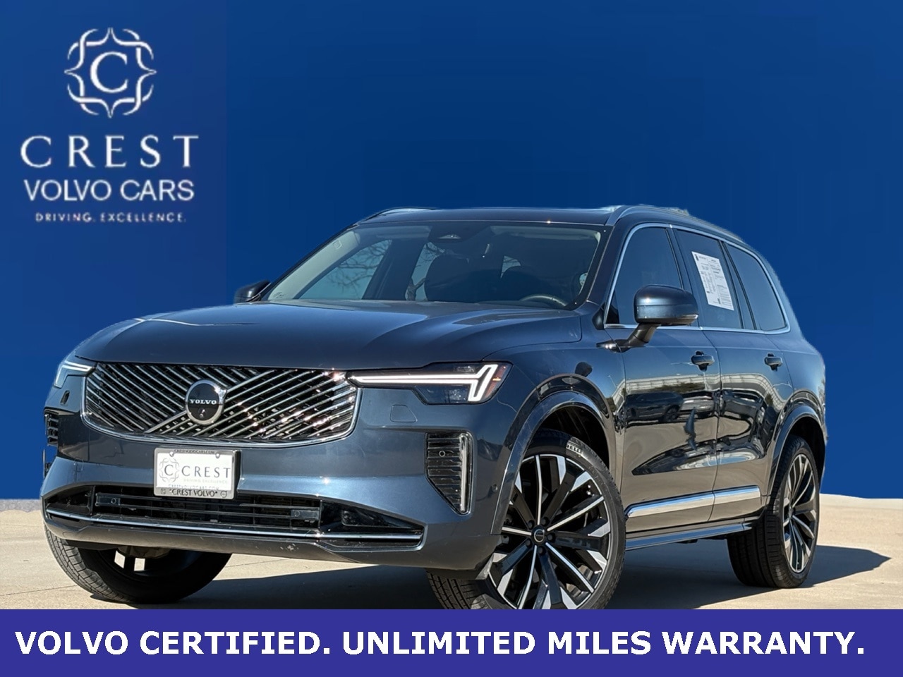 2025 Volvo XC90 Plus's photo