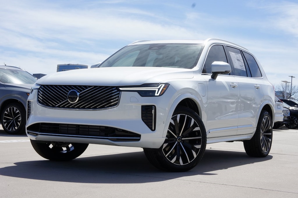 New 2025 Volvo XC90 plug-in hybrid T8 (2025.5) Ultra 7-Seater SUV