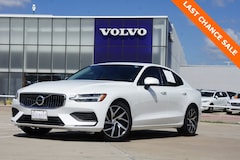 2020 Volvo S60 T6 Momentum Sedan