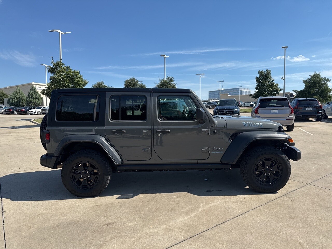 2023 Jeep Wrangler Willys 4xe photo 4