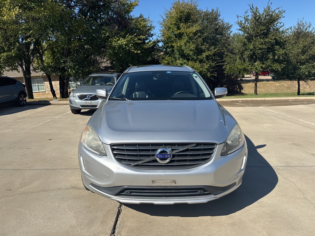 2014 Volvo XC60 T6 Premier Plus photo 2