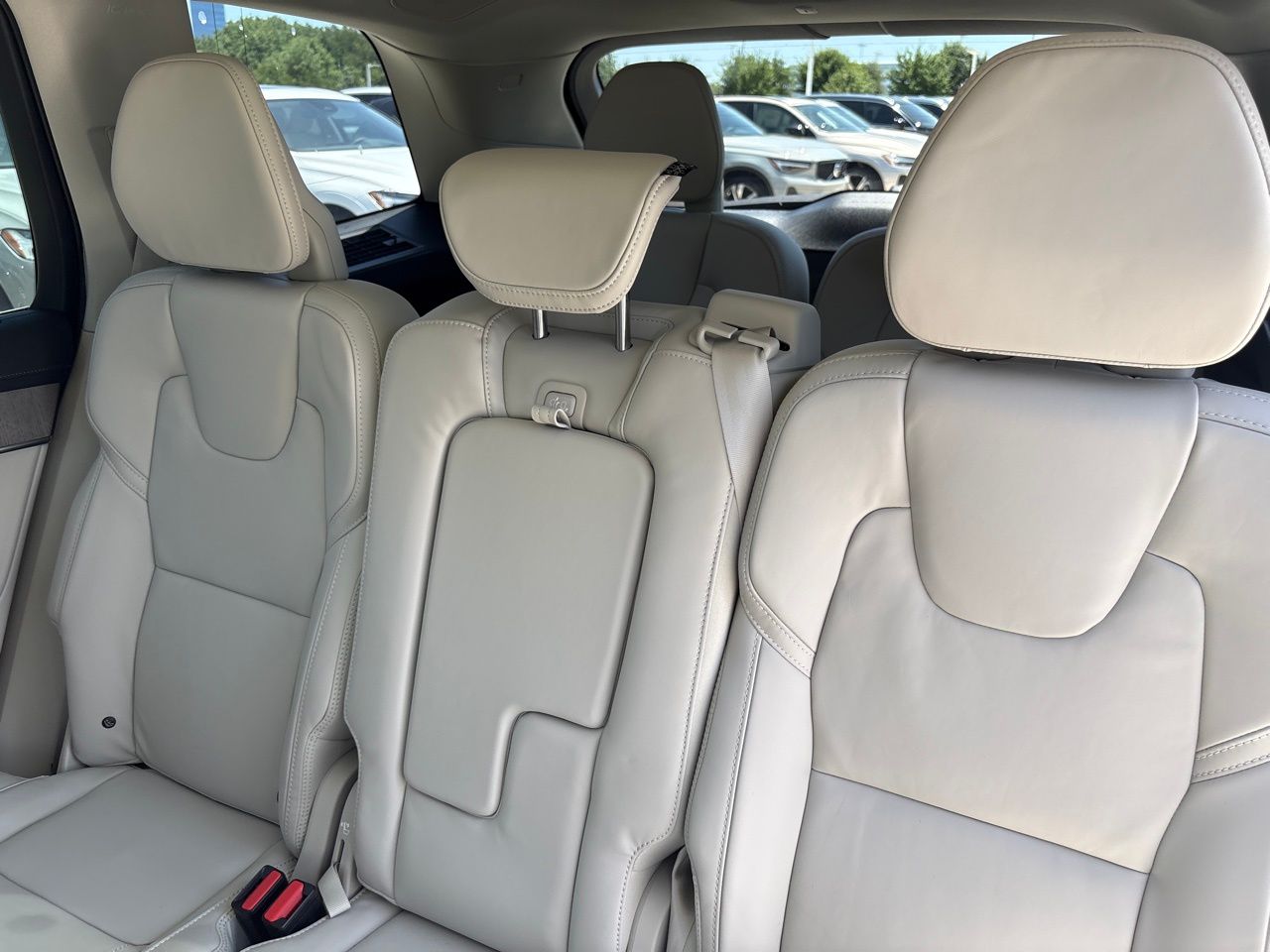 2026 Volvo XC90 Ultra - Photo 23