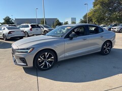 2025 Volvo S60 B5 AWD Sedan